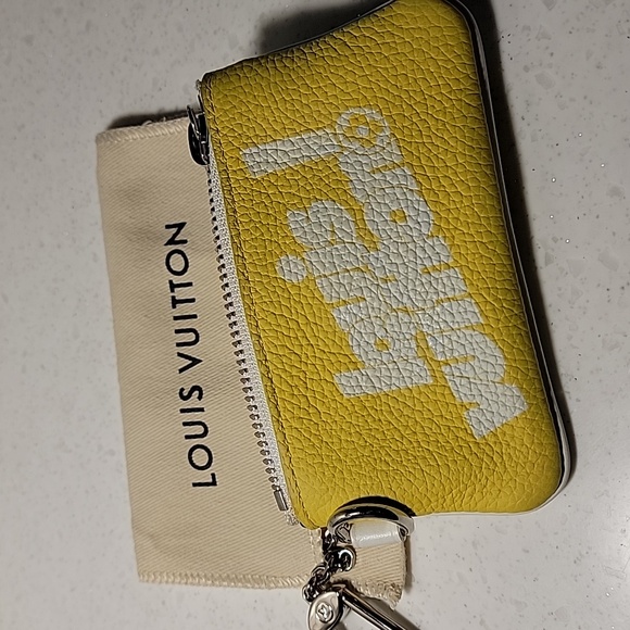 Authentic Louis Vuitton x Virgil Abloh  Limited Edition 🔑 Key cles COA - Picture 11 of 13